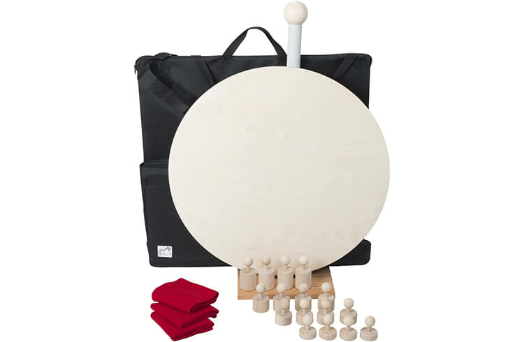 Metalog SysTeam, for building team trust, has 16 figurines and a board that balances on a pole.